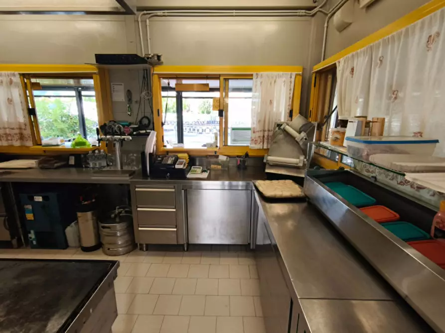 Immagine 10 di Attività commerciale in vendita  in Via della Libertà 22 a San Mauro Pascoli