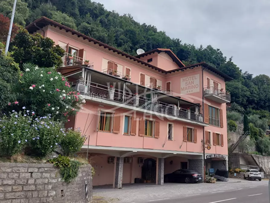 Immagine 1 di Hotel in vendita  in VIA REGINA NUOVA, 64 a Laglio