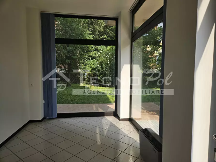 Immagine 2 di Negozio in affitto  a Cadoneghe