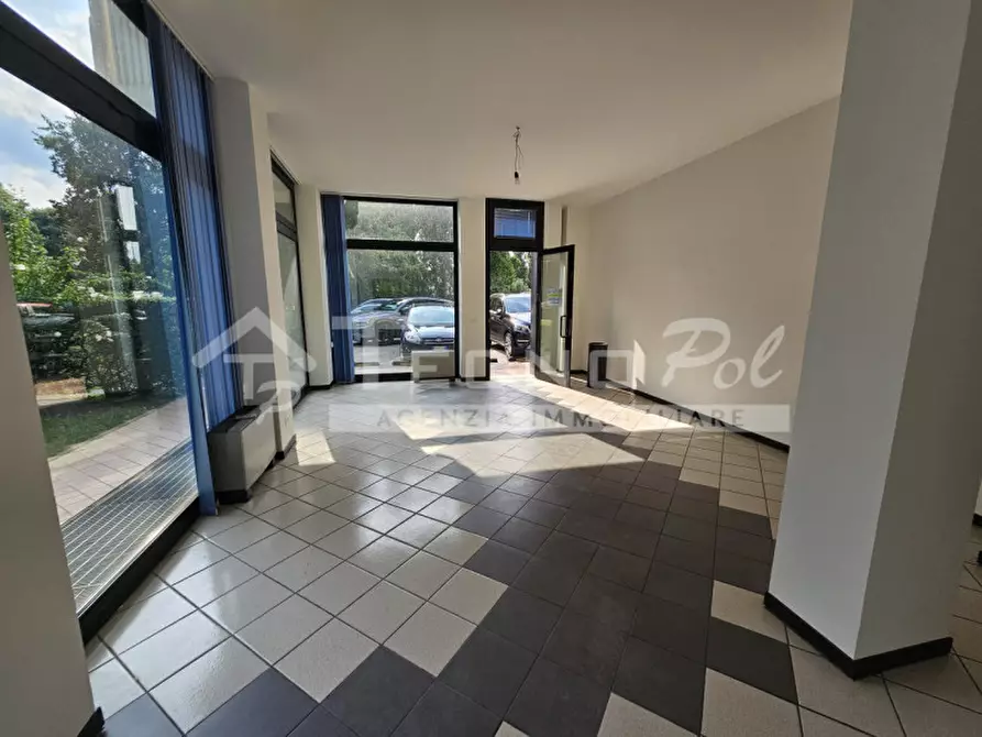 Immagine 7 di Negozio in affitto  a Cadoneghe