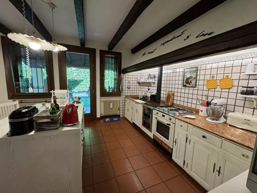 Immagine 19 di Rustico / casale in vendita  in Via Molinetto a Romano D'ezzelino