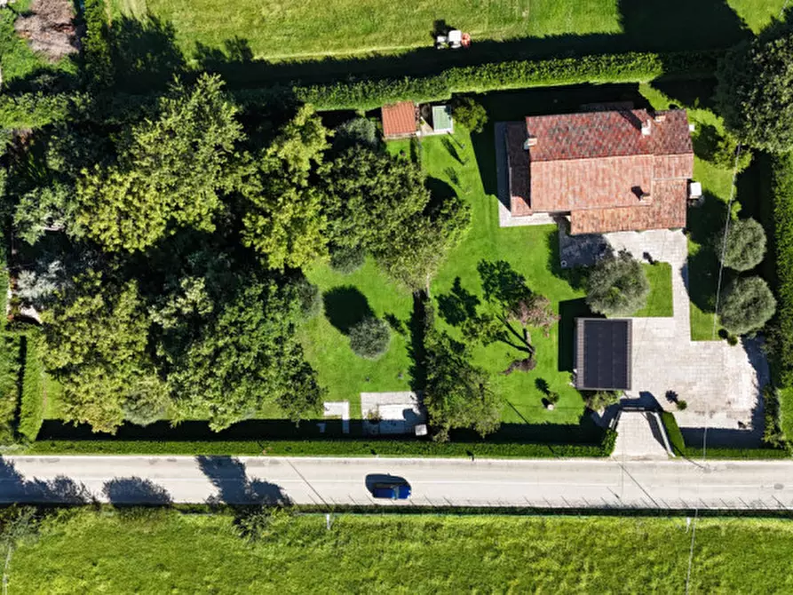 Immagine 36 di Rustico / casale in vendita  in Via Molinetto a Romano D'ezzelino