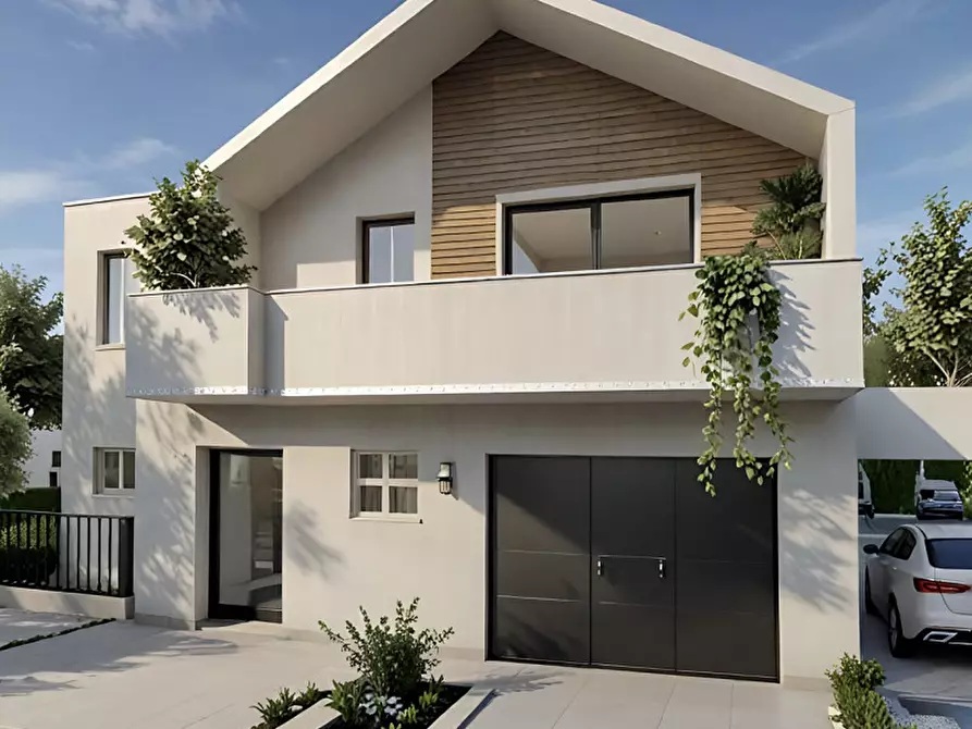 Immagine 1 di Casa bifamiliare in vendita  in via Galileo Galilei a Montebelluna