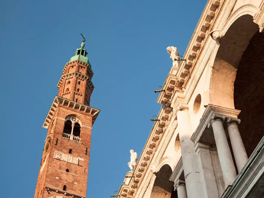 Immagine 3 di Attico in vendita  in Corso Andrea Palladio a Vicenza