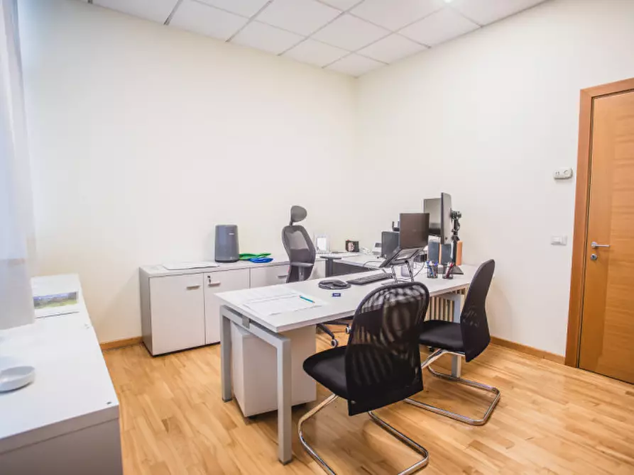 Immagine 8 di Ufficio in vendita  in Via vecchia Ferriera, 4 a Vicenza