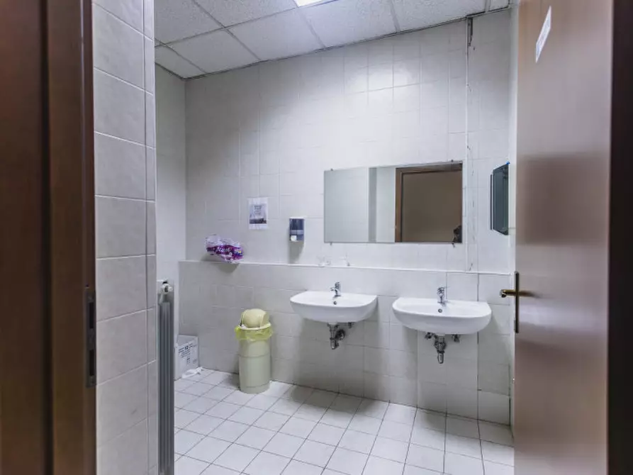 Immagine 19 di Ufficio in vendita  in Via vecchia Ferriera, 4 a Vicenza