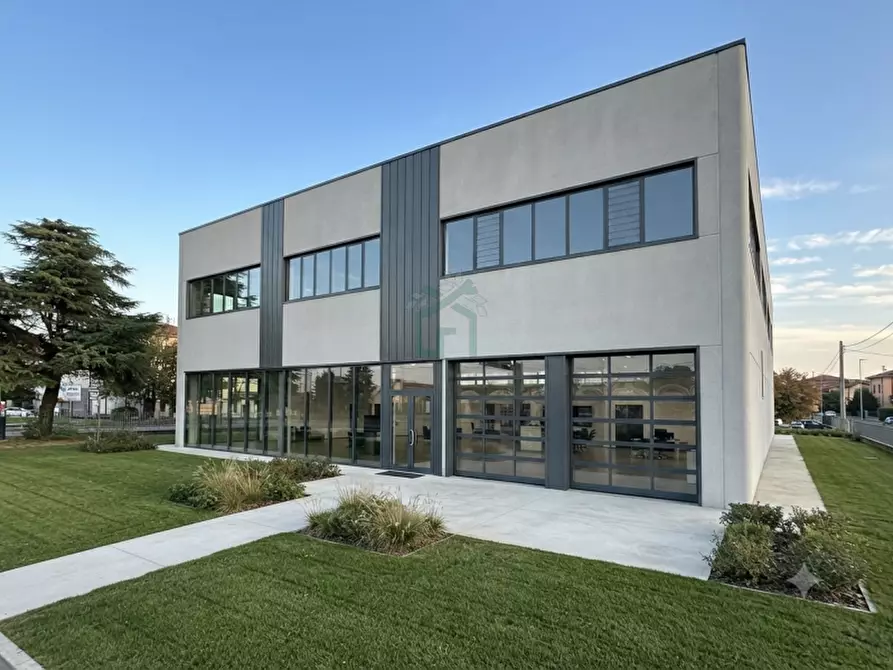 Immagine 1 di Capannone industriale in vendita  in Via Strà a Bonavigo
