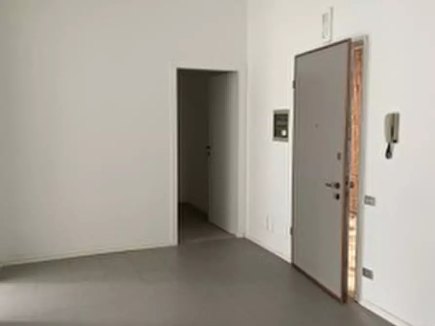 Immagine 5 di Ufficio in vendita  in Galleria Nazioni Unite a Vittorio Veneto