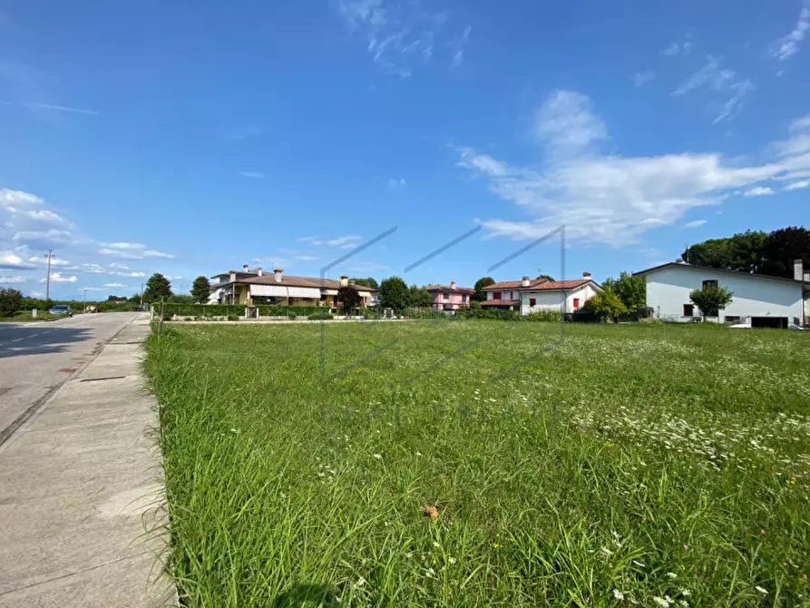 Immagine 2 di Terreno in vendita  a Pravisdomini