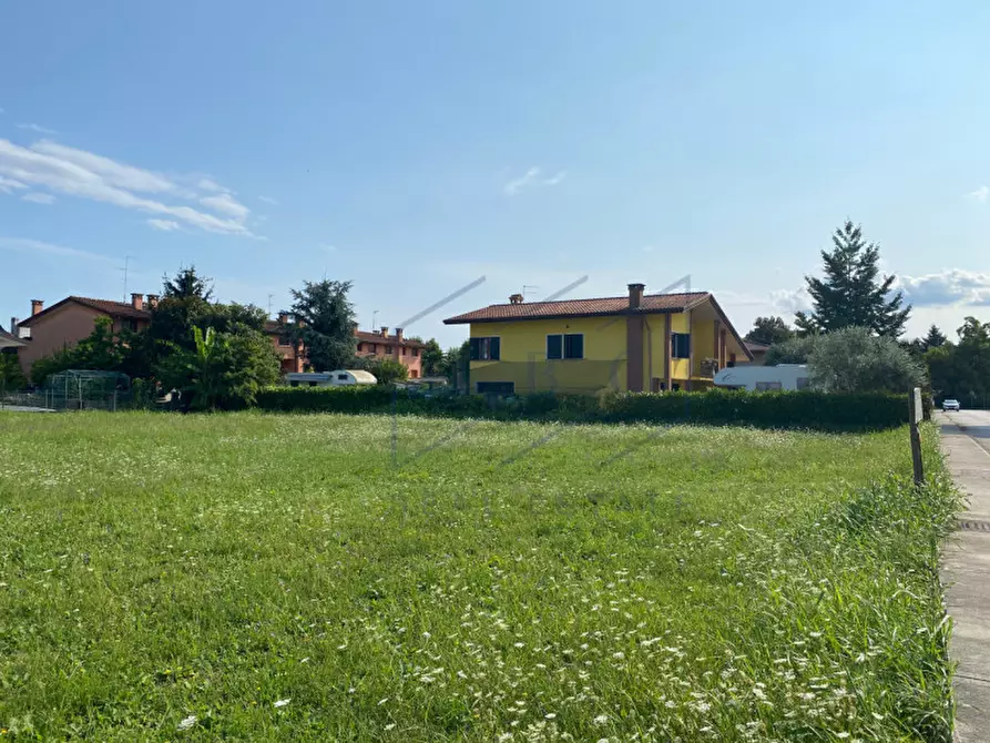 Immagine 7 di Terreno in vendita  a Pravisdomini