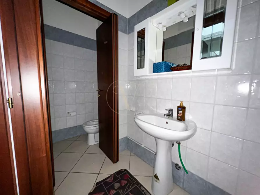 Immagine 7 di Negozio in vendita  in Corso delle Terme 25/A a Montegrotto Terme