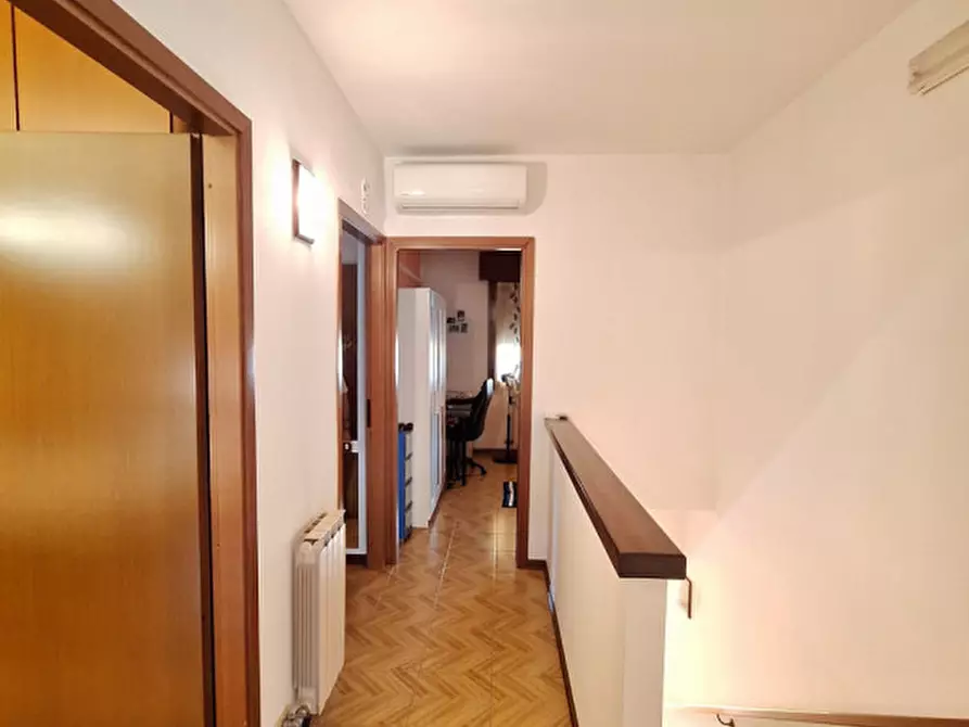 Immagine 12 di Villetta a schiera in vendita  a Ceregnano