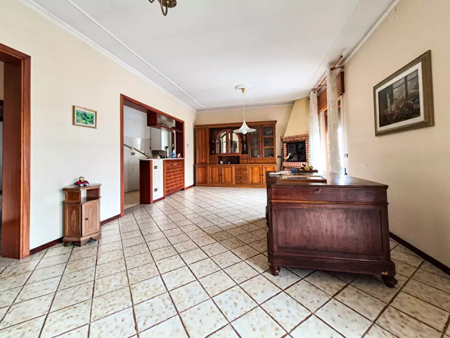 Immagine 6 di Casa bifamiliare in vendita  a Lonigo