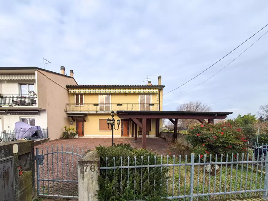 Immagine 18 di Casa bifamiliare in vendita  a Lonigo