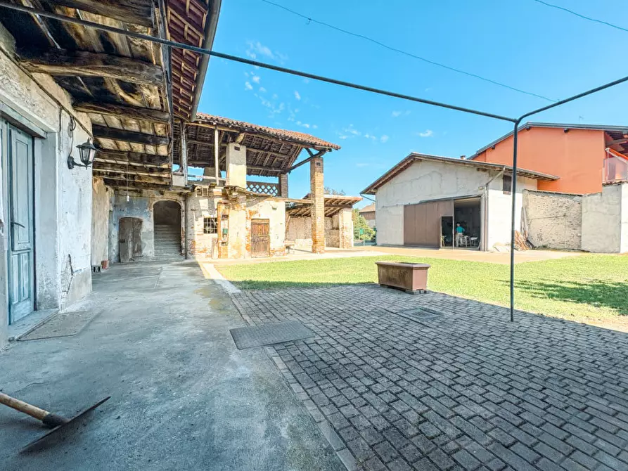 Immagine 15 di Rustico / casale in vendita  in via castello n 8 a Cavaglietto