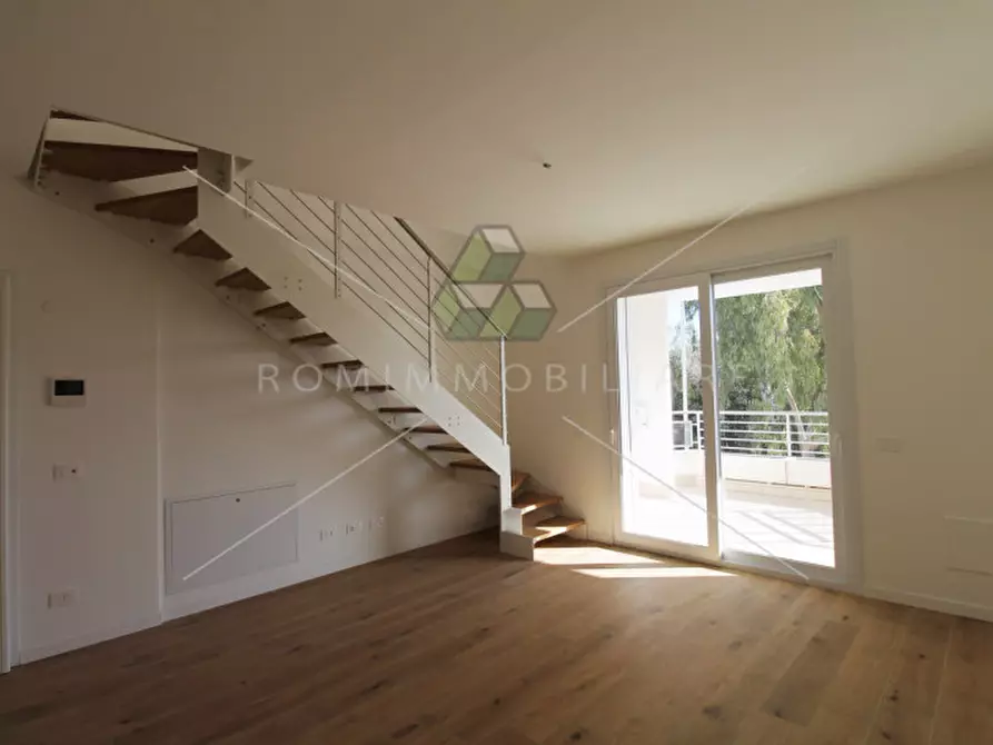 Immagine 3 di Attico in vendita  in Via di Vigna Murata a Roma