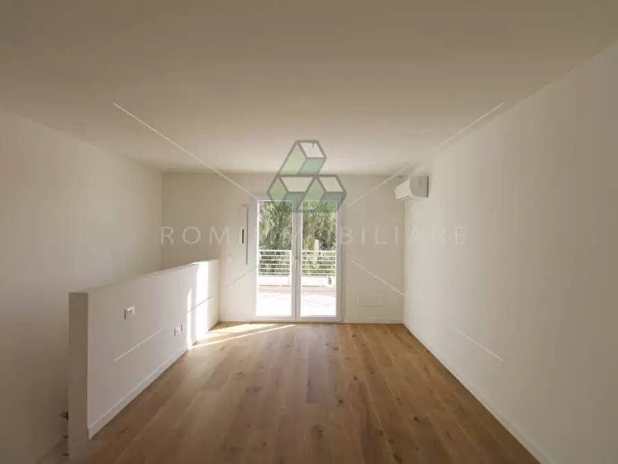 Immagine 9 di Attico in vendita  in Via di Vigna Murata a Roma