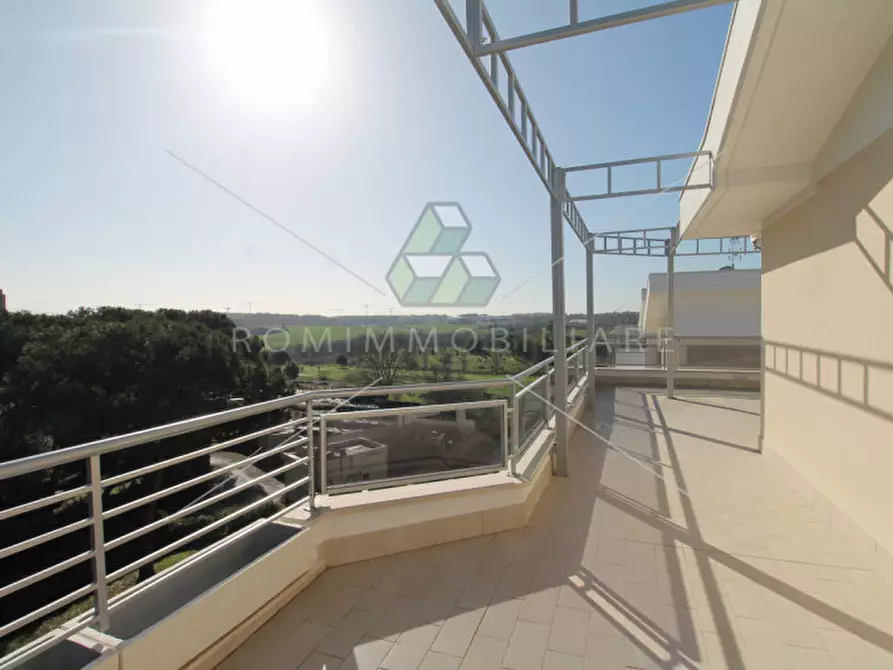 Immagine 10 di Attico in vendita  in Via di Vigna Murata a Roma