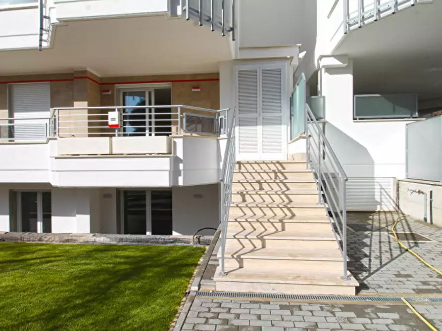 Immagine 25 di Villa in vendita  in Via Del Casale Solaro a Roma