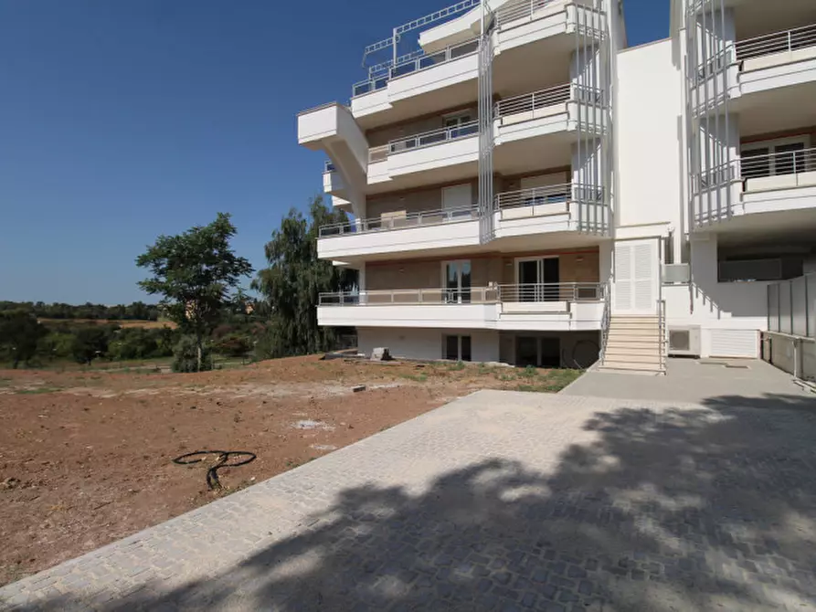 Immagine 27 di Villa in vendita  in Via Del Casale Solaro a Roma