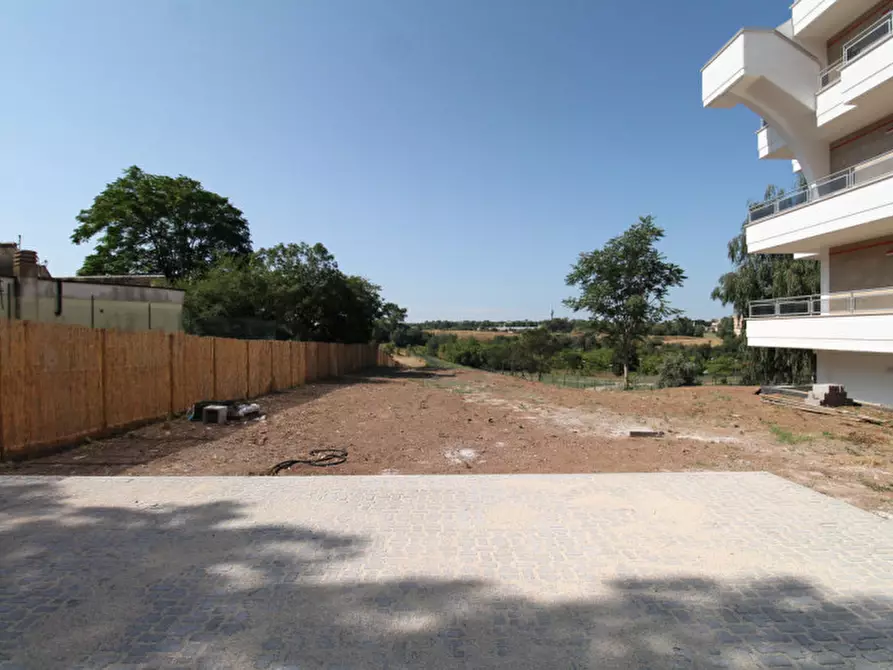 Immagine 29 di Villa in vendita  in Via Del Casale Solaro a Roma