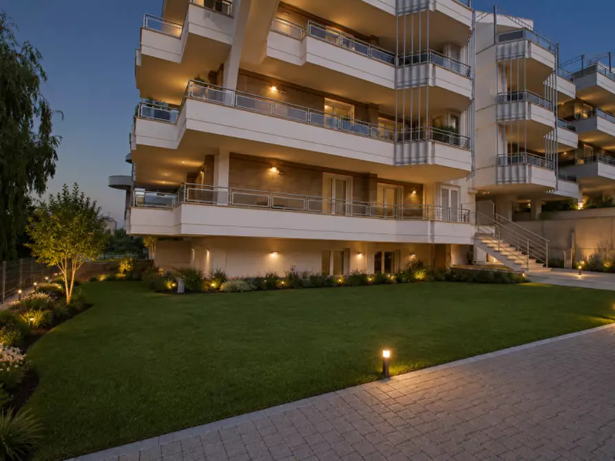 Immagine 34 di Villa in vendita  in Via Del Casale Solaro a Roma