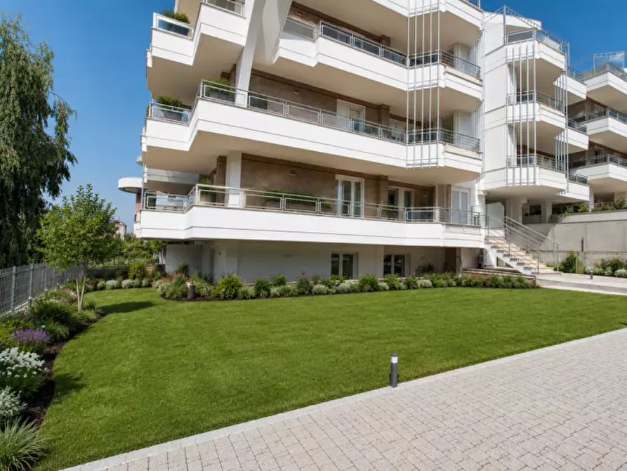 Immagine 35 di Villa in vendita  in Via Del Casale Solaro a Roma