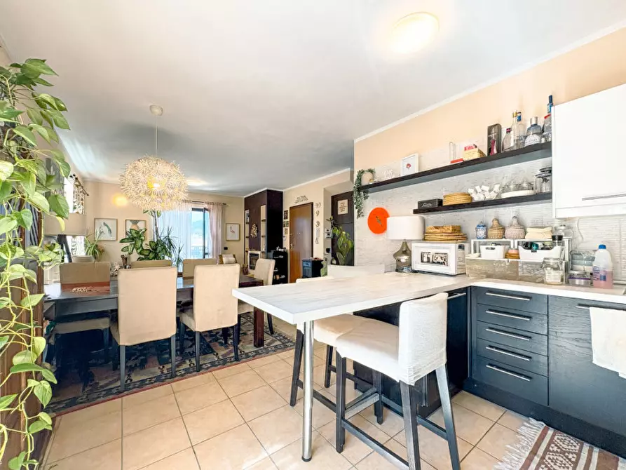 Immagine 1 di Appartamento in vendita  in Piazza Cleto Gallina 18 a Orta San Giulio