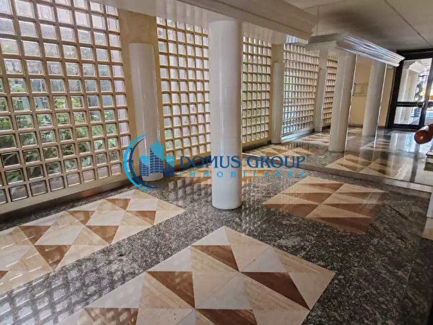 Immagine 4 di Appartamento in vendita  in Via Benedetto Croce a Roma