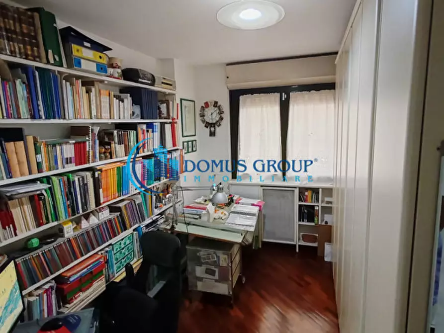 Immagine 17 di Appartamento in vendita  in Via Benedetto Croce a Roma