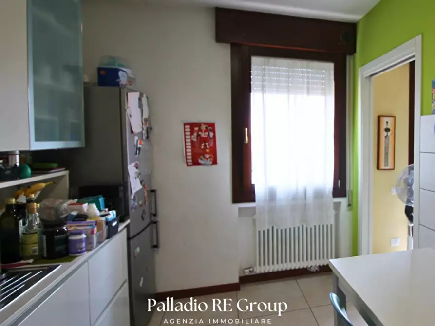 Immagine 10 di Appartamento in vendita  in Via Gaetano Costantini, 57 a Vicenza