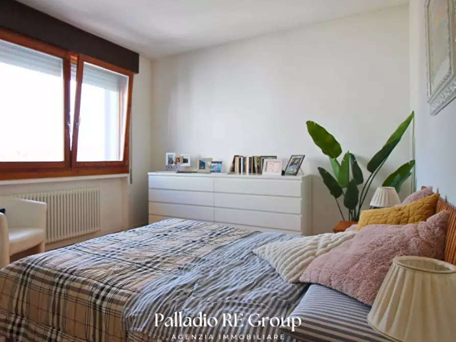 Immagine 23 di Appartamento in vendita  in Via Gaetano Costantini, 57 a Vicenza