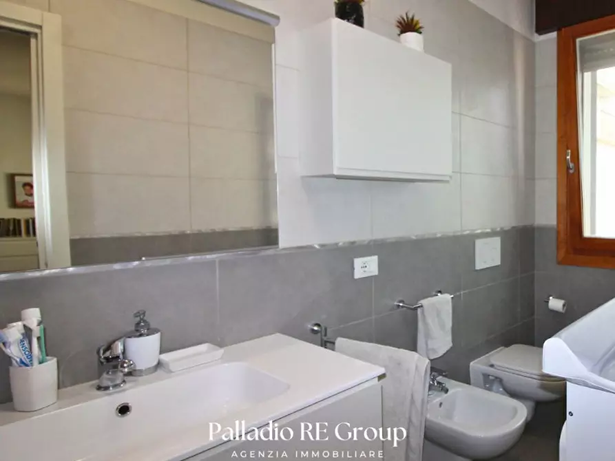 Immagine 25 di Appartamento in vendita  in Via Gaetano Costantini, 57 a Vicenza