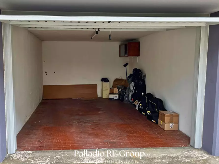 Immagine 30 di Appartamento in vendita  in Via Gaetano Costantini, 57 a Vicenza