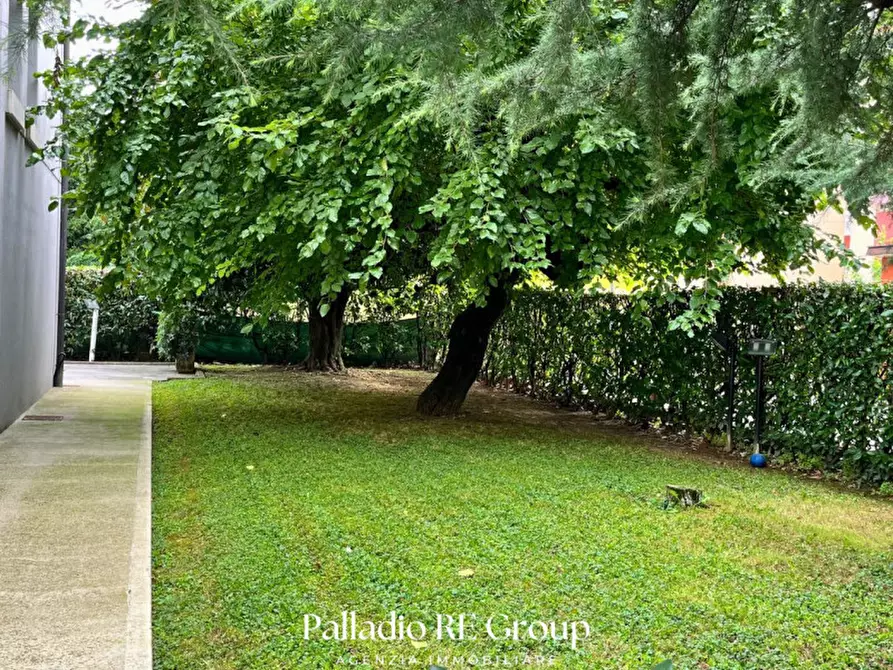 Immagine 35 di Appartamento in vendita  in Via Gaetano Costantini, 57 a Vicenza