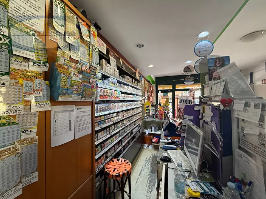 Immagine 5 di Attività commerciale in vendita  in Via Guglielmo Marconi 8 a Molinella