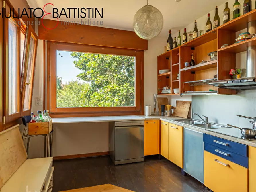 Immagine 3 di Casa bifamiliare in vendita  in Strada Biron di Sotto a Vicenza