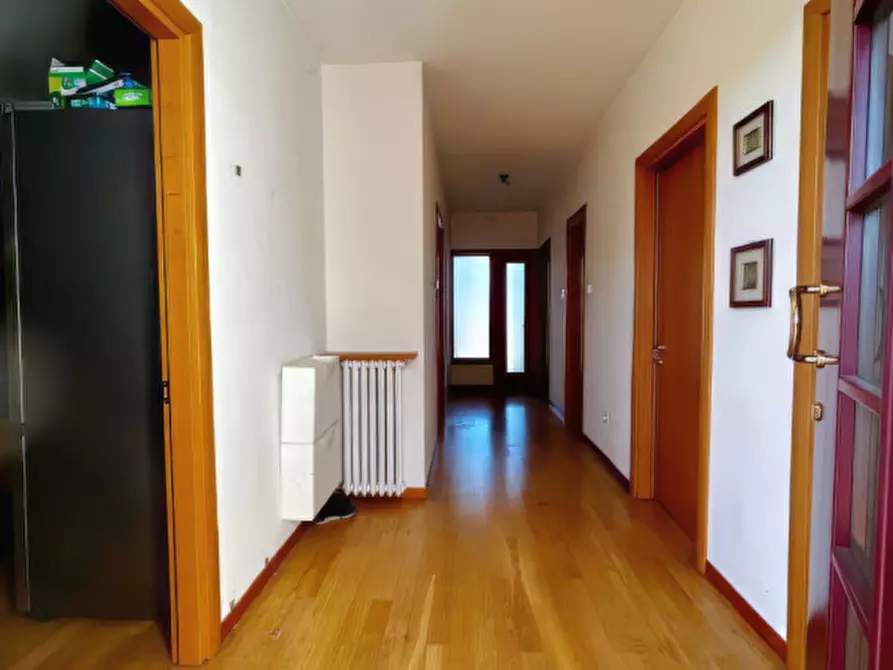 Immagine 4 di Casa bifamiliare in vendita  in Strada Biron di Sotto a Vicenza