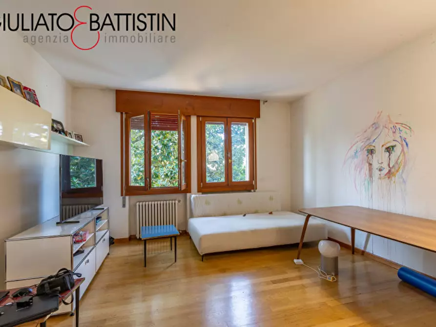 Immagine 5 di Casa bifamiliare in vendita  in Strada Biron di Sotto a Vicenza