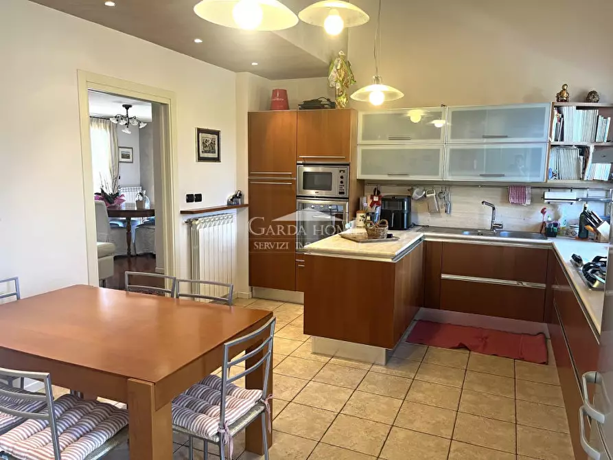Immagine 18 di Appartamento in vendita  in Via Centenaro a Desenzano Del Garda