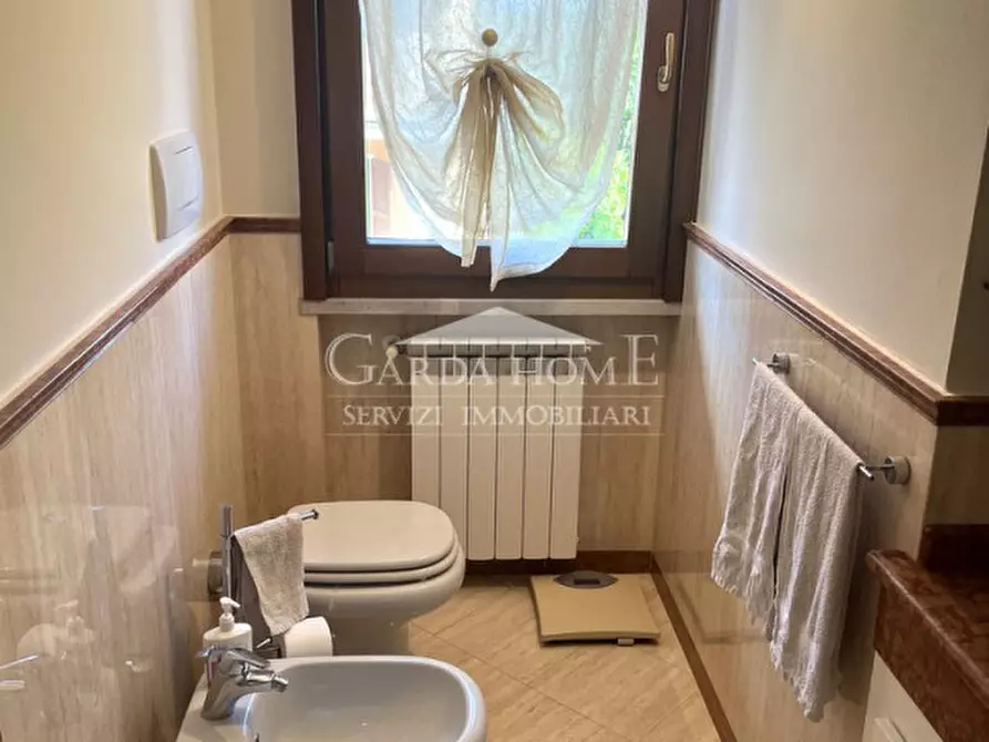 Immagine 28 di Appartamento in vendita  in Via Centenaro a Desenzano Del Garda
