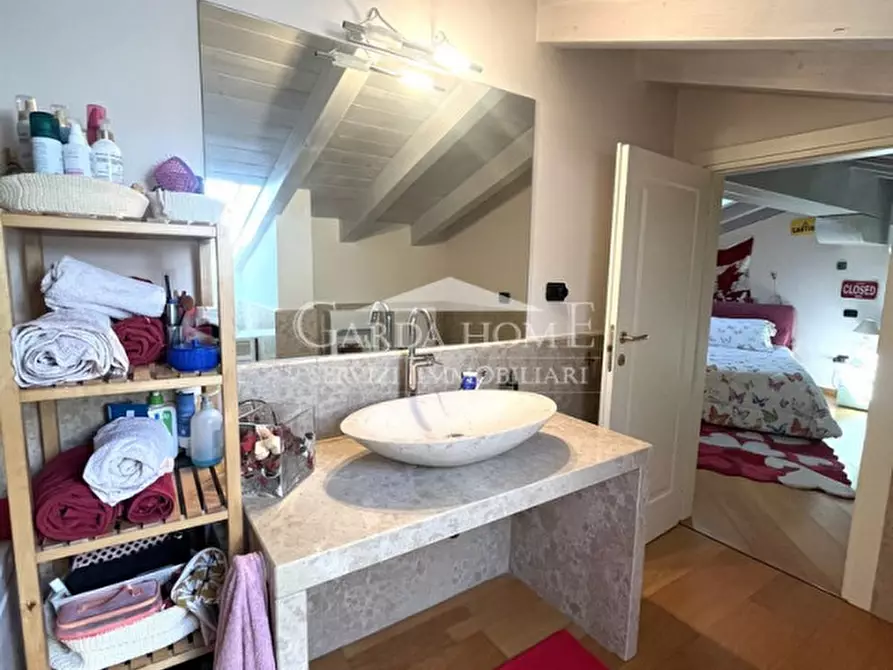 Immagine 34 di Appartamento in vendita  in Via Centenaro a Desenzano Del Garda