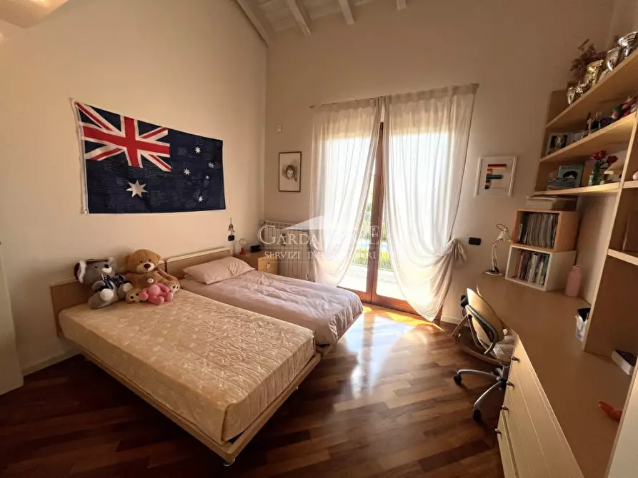 Immagine 42 di Appartamento in vendita  in Via Centenaro a Desenzano Del Garda