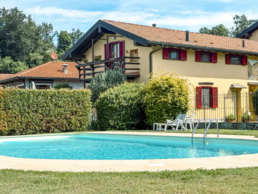 Immagine 1 di Villetta a schiera in vendita  in Via Frera 38 a Bolzano Novarese