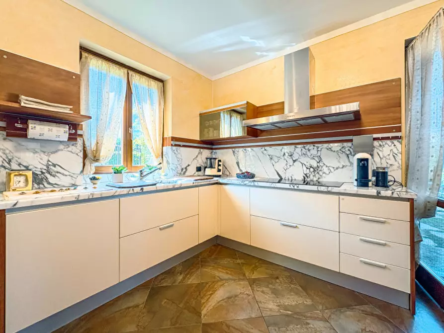 Immagine 7 di Villetta a schiera in vendita  in Via Frera 38 a Bolzano Novarese