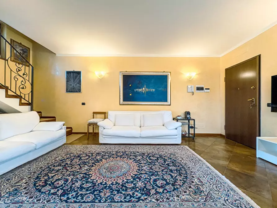 Immagine 9 di Villetta a schiera in vendita  in Via Frera 38 a Bolzano Novarese