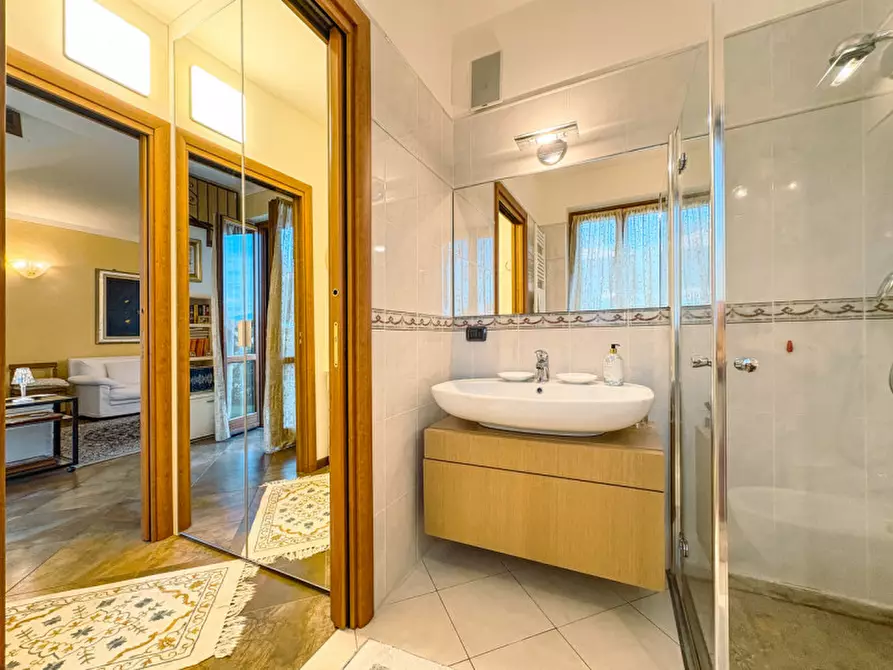 Immagine 13 di Villetta a schiera in vendita  in Via Frera 38 a Bolzano Novarese