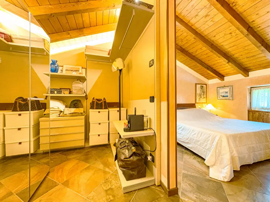 Immagine 17 di Villetta a schiera in vendita  in Via Frera 38 a Bolzano Novarese