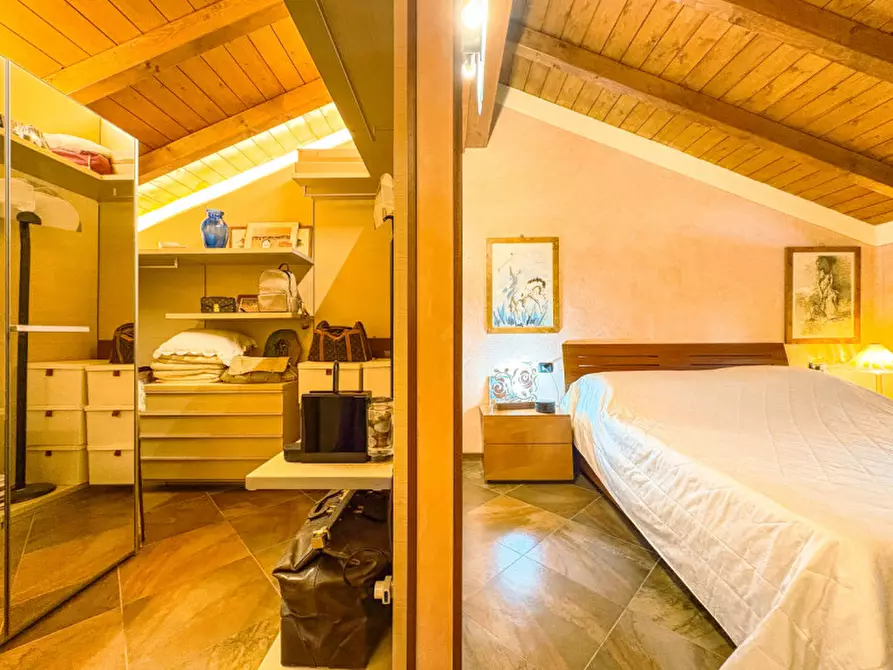 Immagine 18 di Villetta a schiera in vendita  in Via Frera 38 a Bolzano Novarese