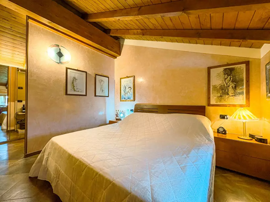 Immagine 20 di Villetta a schiera in vendita  in Via Frera 38 a Bolzano Novarese